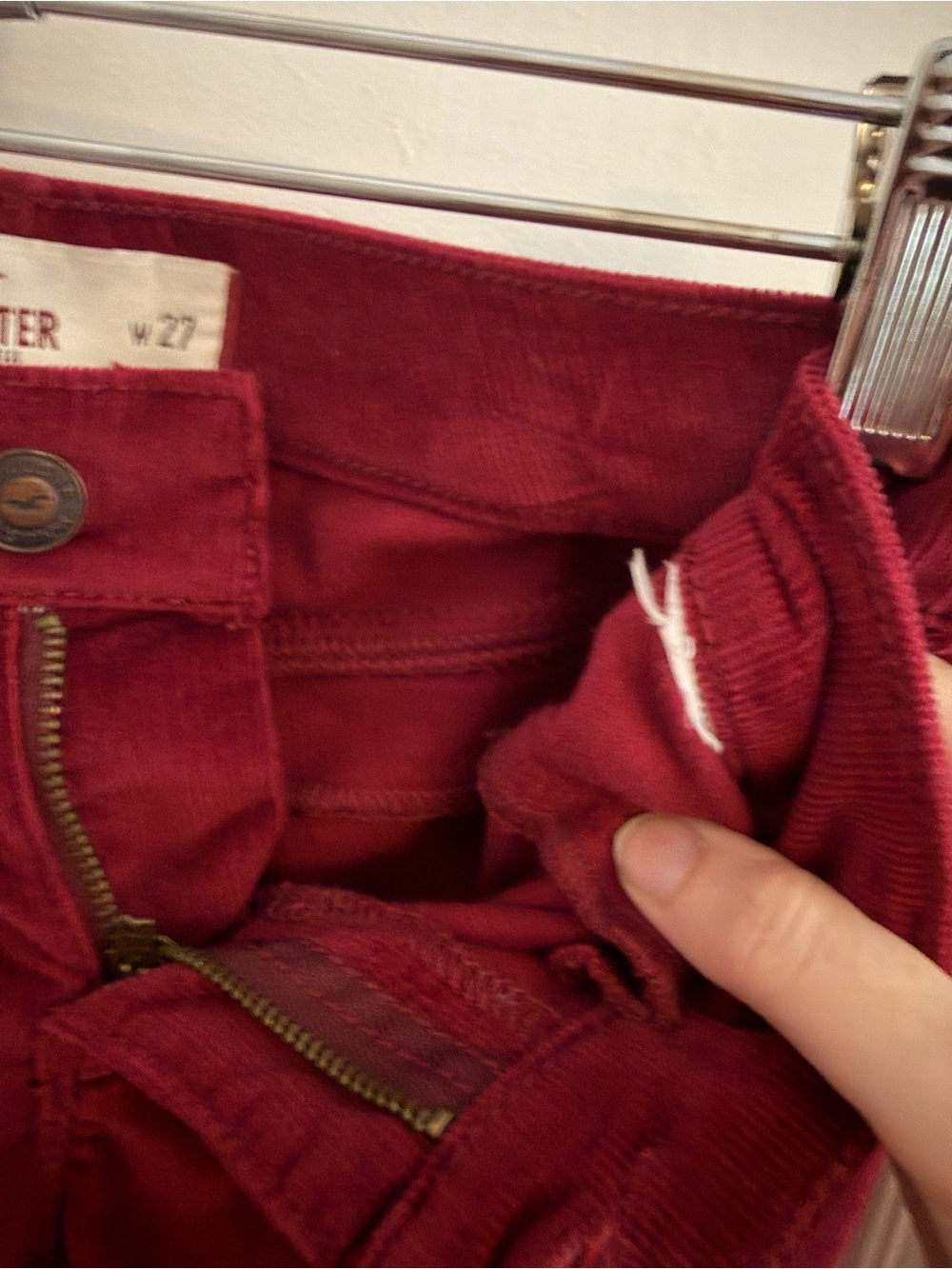 Hollister Women’s Wine Corduroy Skinny Jeans - Picture 3 of 6